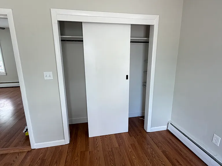 35 Catherine St #1 — Photo 8