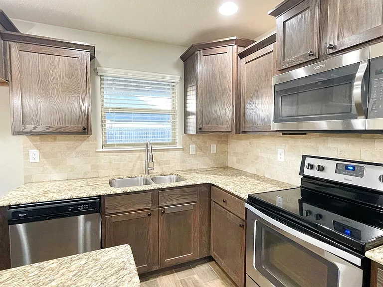 531 Captain Reid Ln — Photo 12
