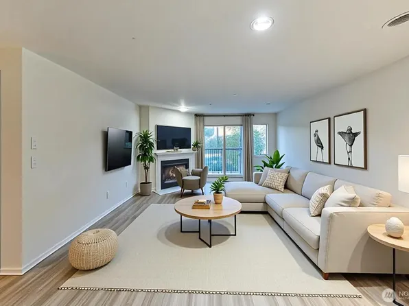 15917 Waynita Way NE #E206, Bothell, WA 98011