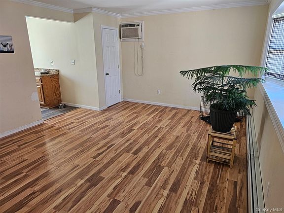 3rd image of 10 Tiger Road