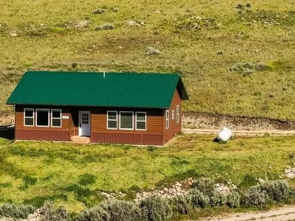 1052 Kyleighs Ln, Stevensville, MT 59870