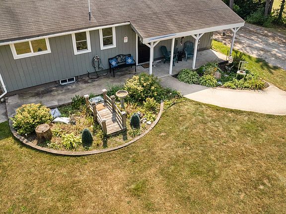 5th image of 3908 Twin Lakes Dr