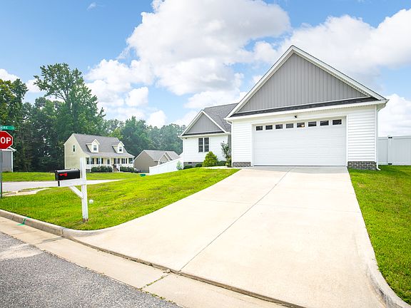 5th image of 100 E Perthshire Ct