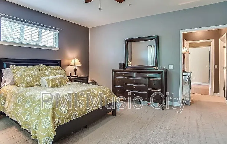 2310 Elliott Ave #612 — Photo 12