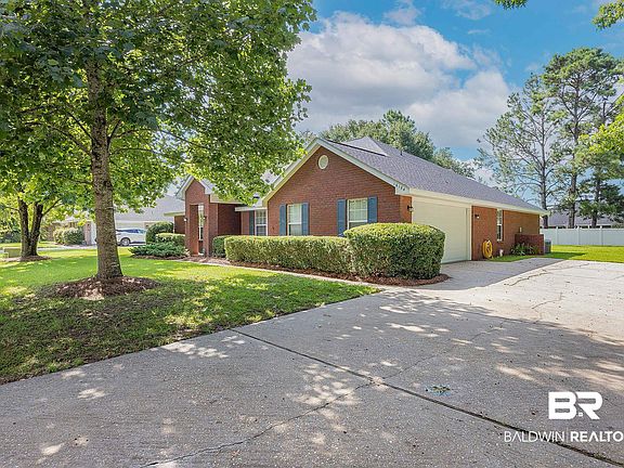 3rd image of 16154 Parke Blvd