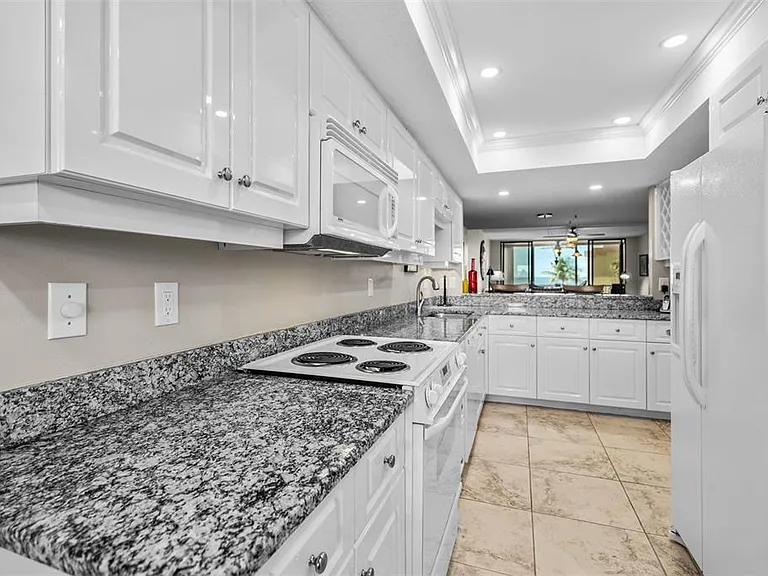8770 Midnight Pass Rd #402B — Photo 8