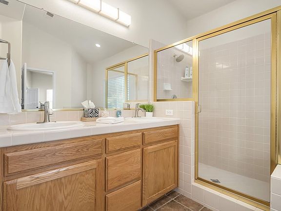 5th image of 10840 N Bunkerhill Dr