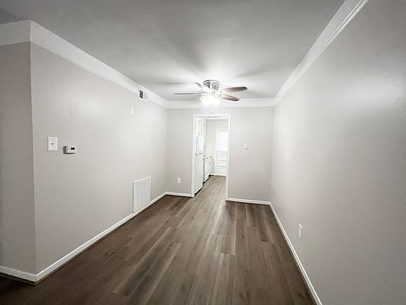 4th image of 500 Willow Dr #Wilb6