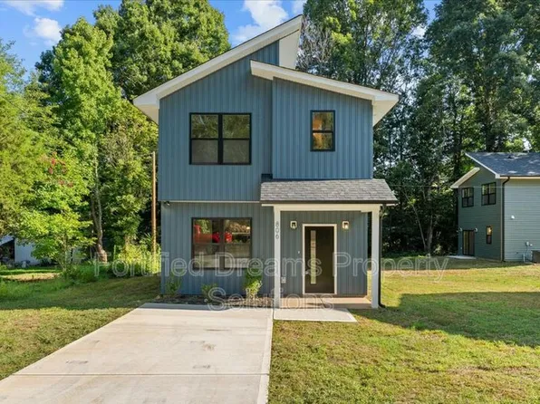 806 W Dameron Ave, Liberty, NC 27298