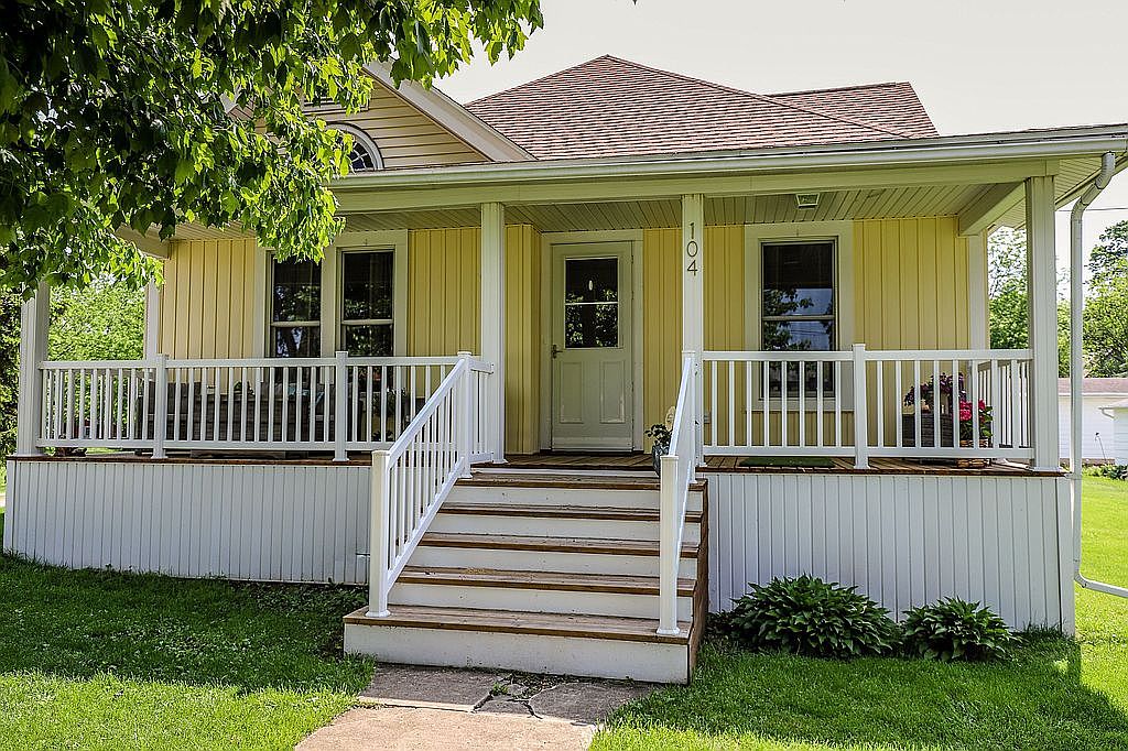 104 N 1st St, Neponset, IL 61345 Zillow