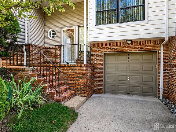 5th image of 3902 Springbrook Dr