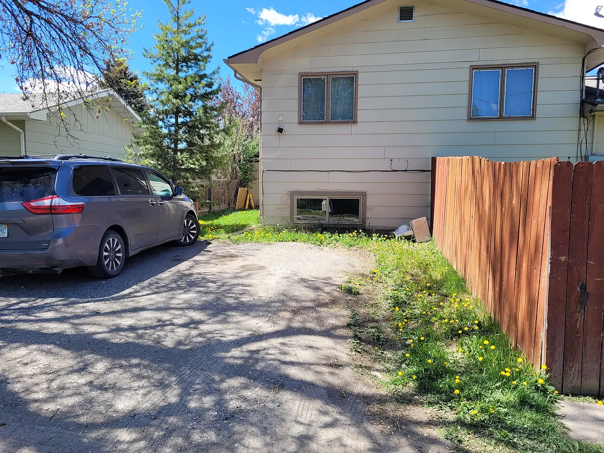 Building Photo - 520 N 19th Ave #B