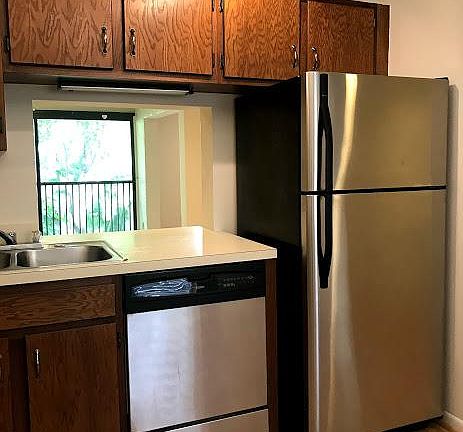 5th image of 4518 NW 20th St #476A