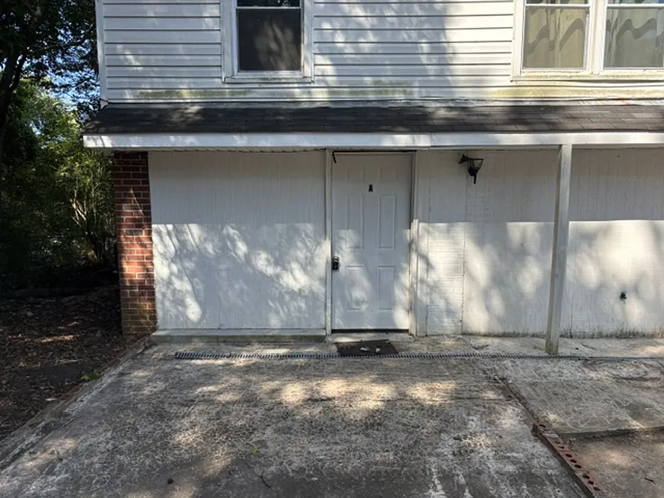 817 & 8175BLANDF Avenue