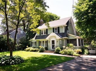 16 Oakshade Ave, Darien, CT 06820