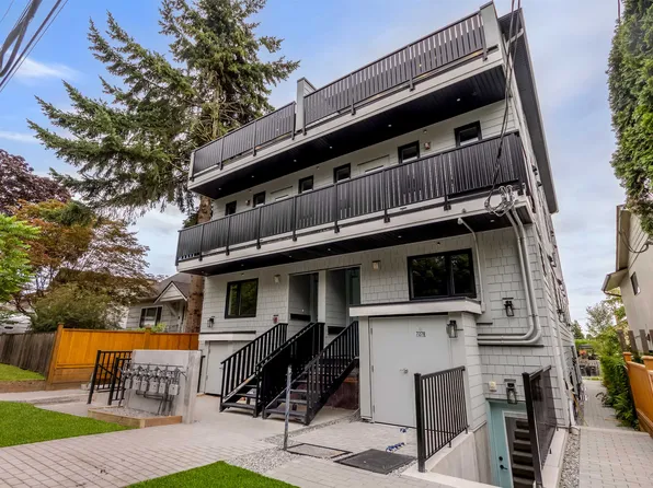7270 17th Ave #1, Burnaby, BC V3N 1K9
