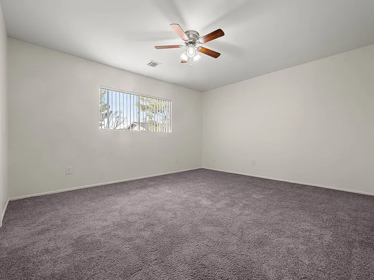 Park Place Apartments — Photo 20