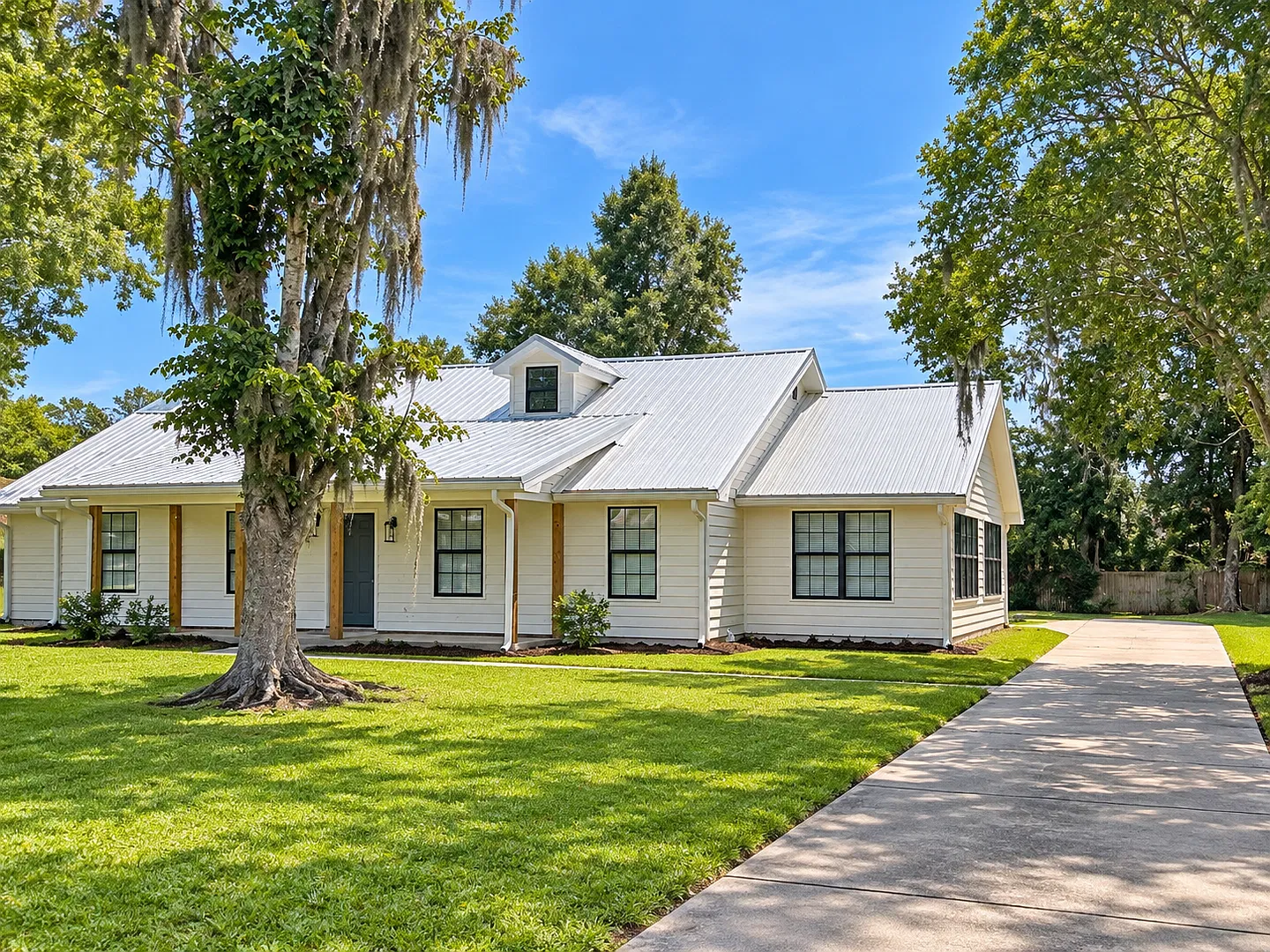 Beautifully Updated 4-Bedroom, 2-Bath Home with Flex Room, Sunroom & Fenced Backyard! — Photo 2