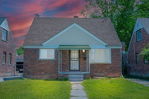 18488 Shields St Photo 1