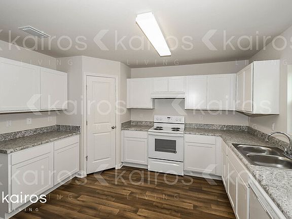 5th image of 2583 Catalina Ct