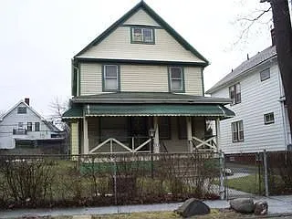 10630 Crestwood Ave photo 1