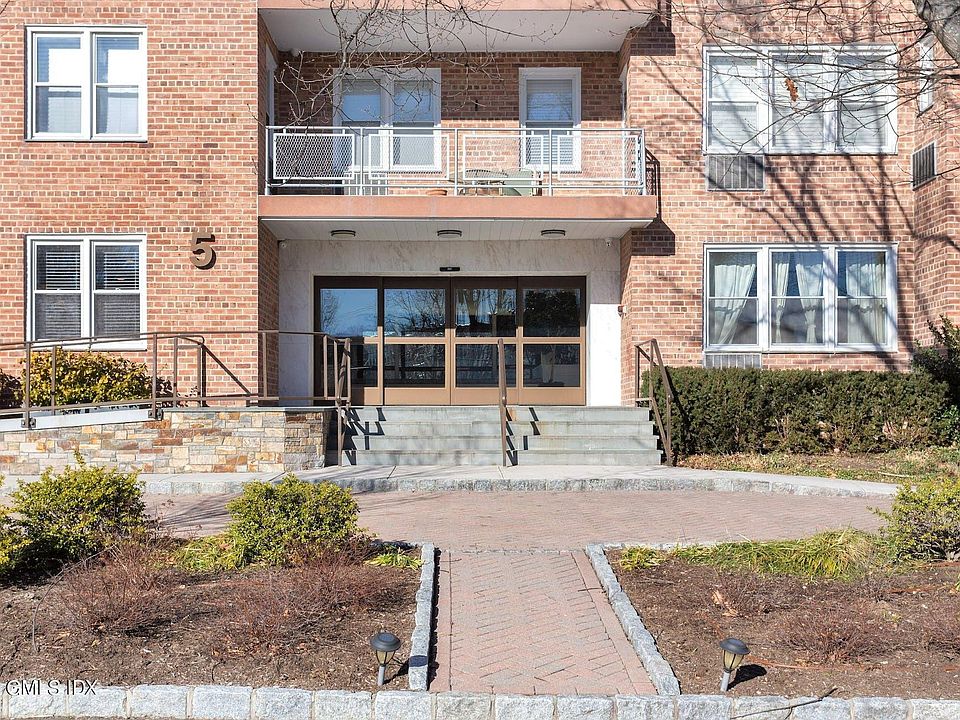 5 Putnam Hl APT 2D, Greenwich, CT 06830 Zillow