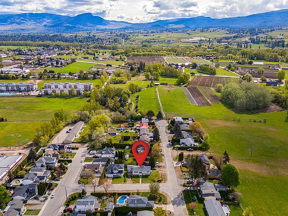 2nd image of 3339 Bothe Rd