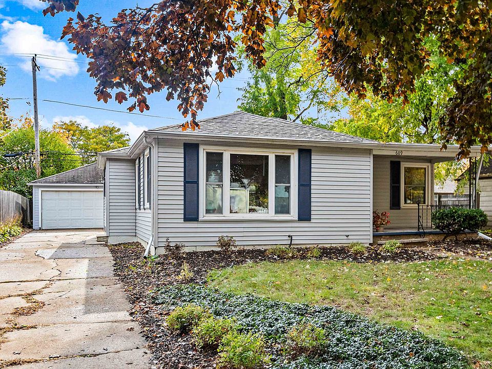 609 E Frances St, Appleton, WI 54911 | Zillow