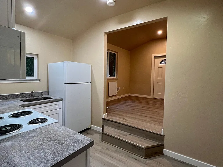 14552 Canyon One Rd #B — Photo 4