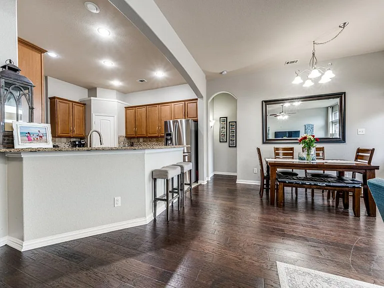 360 Falstaff Dr — Photo 7