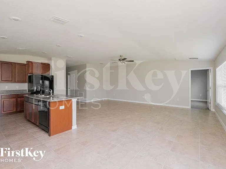 1908 Broad Winged Hawk Dr — Photo 5