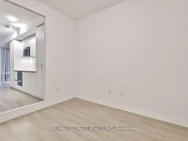 8 Widmer St #515 — Photo 9