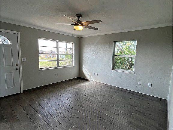 2nd image of 928 Denise Ave