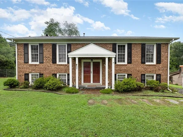 140 Greenhaven Dr, Archdale, NC 27263