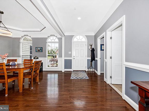 4th image of 6819 Rehnquist Ct
