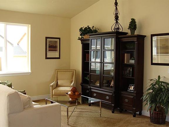 5th image of 2401 S Cottage Cv