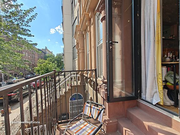 2nd image of 139 W 123rd St APT 2F