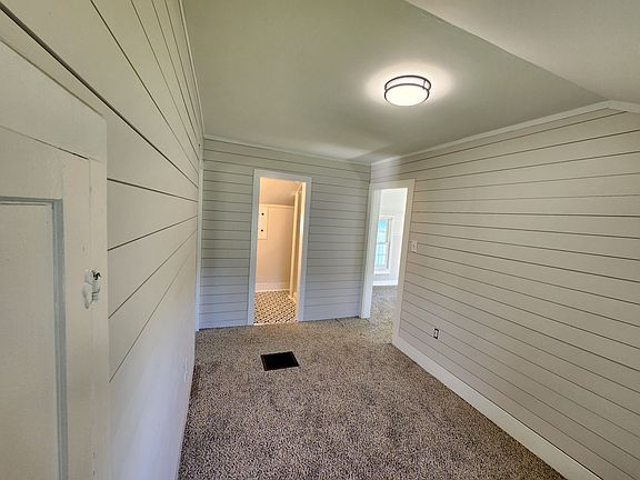 5th image of 17 Andrews St #17A
