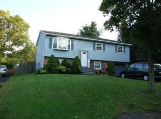 214 Deerfield Ct, Voorheesville, NY 12186