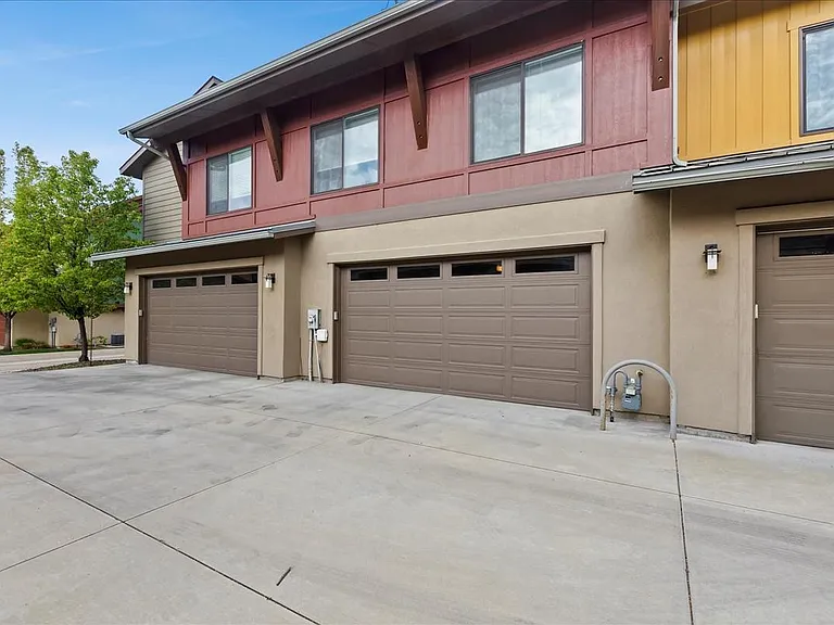 1421 E Lone Creek Dr — Photo 34