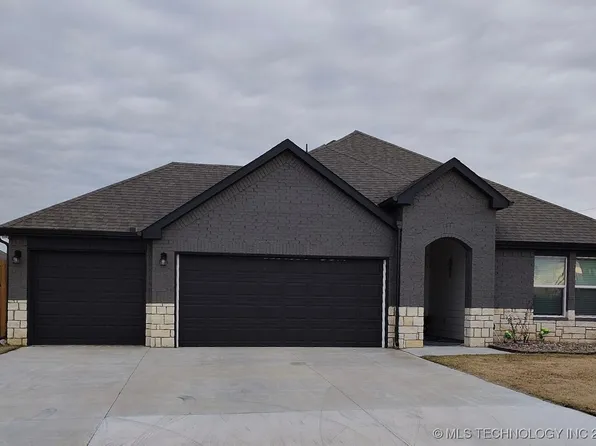 6422 Goldenrod Ln, Bartlesville, OK 74006