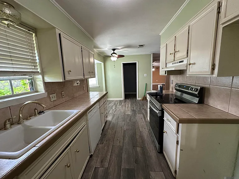 4212 Rue Splendeur — Photo 3