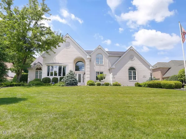 602 Laguna Point, Holland, OH 43528