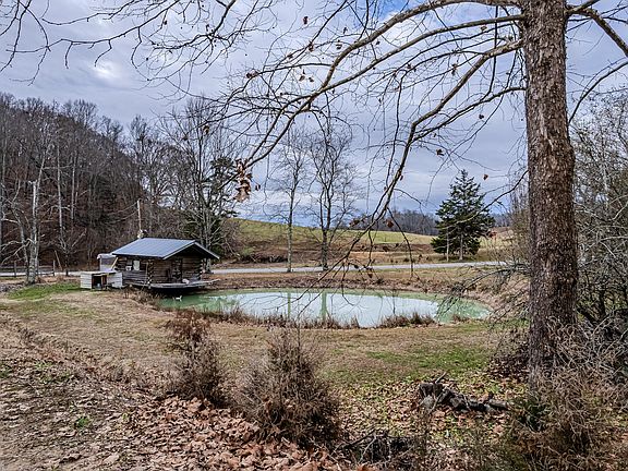5th image of 418 County Road 188