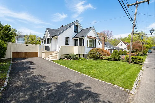 32 Jane St Photo 1