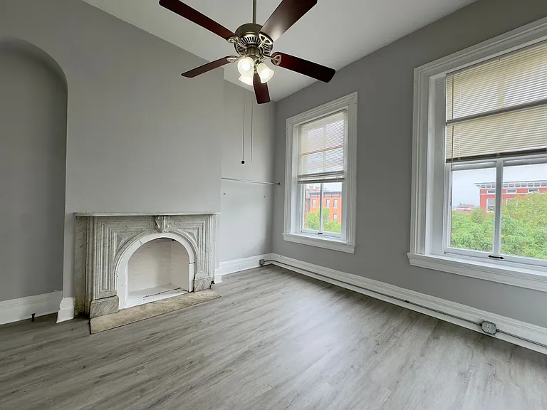 For Rent: Spacious Urban Living at 1322-1324 Eutaw Pl Your Ideal City Dwelling! — Photo 14