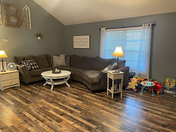 5th image of 217 Chapel Hill Dr
