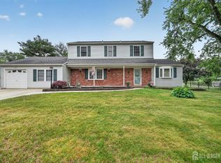 100 Coachman Dr, Bordentown, NJ 08505