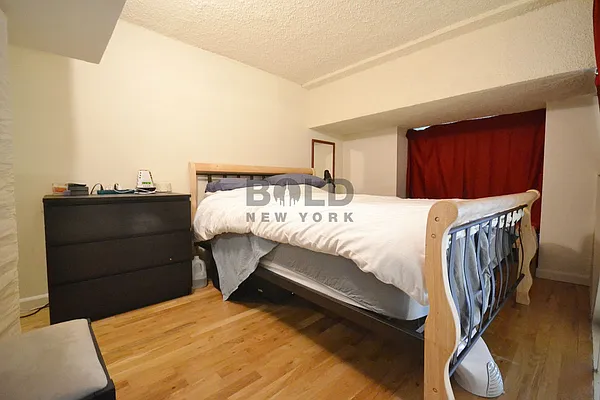 Rented by Bold New York | media 30