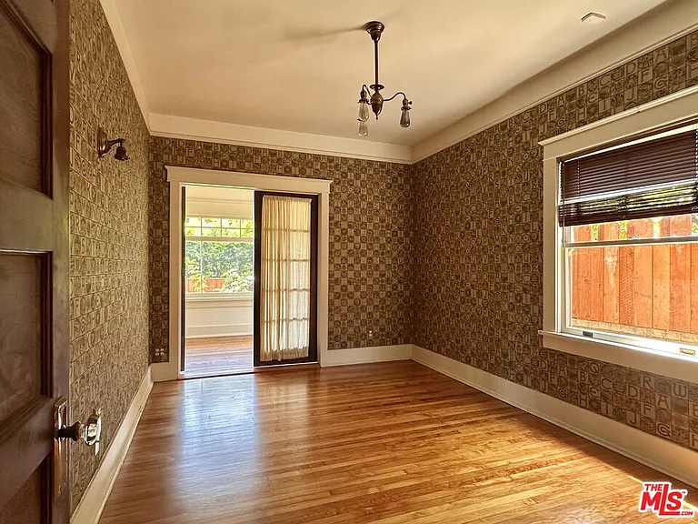 2216 Meade Pl — Photo 27